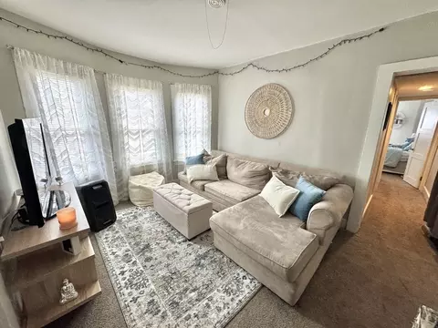 403 Orange St, Springfield, MA 01108 photo 9