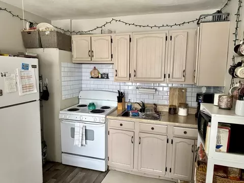 403 Orange St, Springfield, MA 01108 photo 12