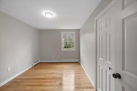 Bedroom - 2 Thomas Rd, Danvers, MA 01923 photo 2 of 5