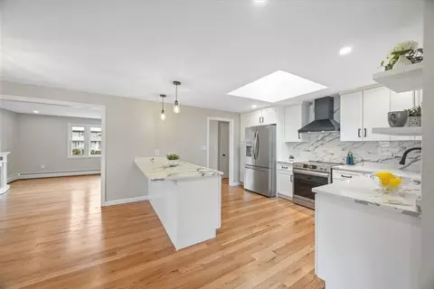 Kitchen - 2 Thomas Rd, Danvers, MA 01923 photo 1 of 3