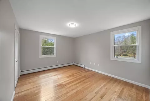 Bedroom - 2 Thomas Rd, Danvers, MA 01923 photo 4 of 5