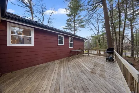 Exterior - 2 Thomas Rd, Danvers, MA 01923 photo 5 of 6