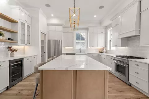 12 Walnut #2, Watertown, MA 02472