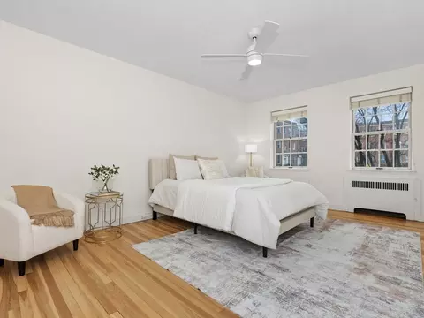 Bedroom - 36 Browne St #2, Brookline, MA 02446 photo 1 of 4
