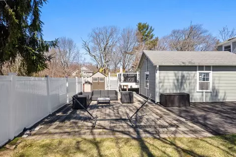 Exterior - 75 Fairmount Ave, Saugus, MA 01906 photo 7 of 8