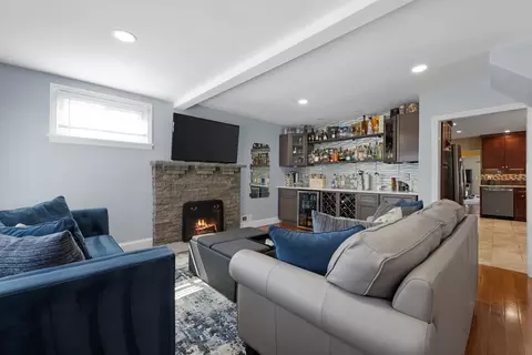 Living - 75 Fairmount Ave, Saugus, MA 01906 photo 3 of 6