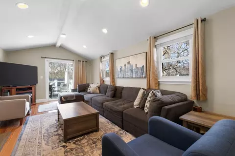 Living - 75 Fairmount Ave, Saugus, MA 01906 photo 5 of 6
