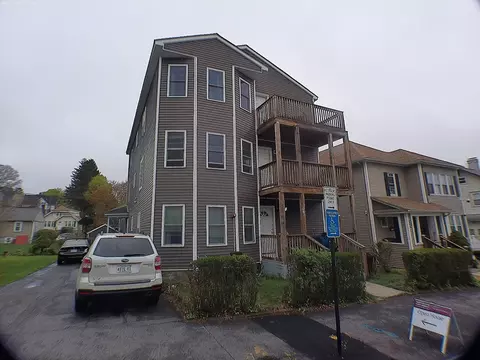 247 Pilgrim Ave, Worcester, MA 01604 photo 2
