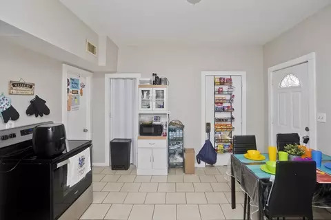845 Worthington St, Springfield, MA 01105 photo 4