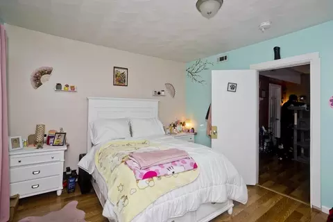 845 Worthington St, Springfield, MA 01105 photo 13