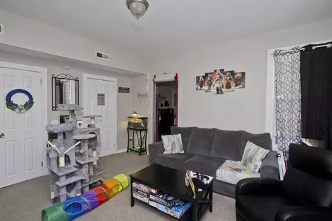 845 Worthington St, Springfield, MA 01105 photo 7