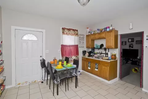 845 Worthington St, Springfield, MA 01105 photo 5