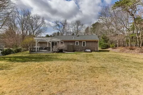 Exterior - 56 Chartwell Dr, Bourne, MA 02532 photo 9 of 10