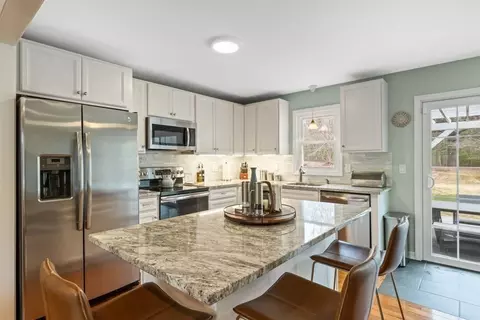 Kitchen - 56 Chartwell Dr, Bourne, MA 02532 photo 4 of 6