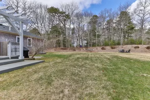 Exterior - 56 Chartwell Dr, Bourne, MA 02532 photo 8 of 10