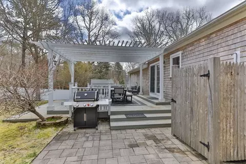 Exterior - 56 Chartwell Dr, Bourne, MA 02532 photo 4 of 10