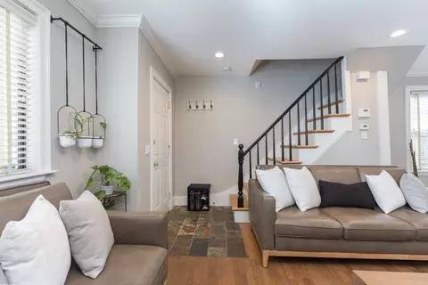 571 E 3rd St, Boston, MA 02127 photo 8