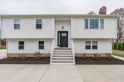 76 Squire Dr, West Springfield, MA 01089