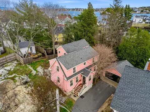 16 Waldron Ct, Marblehead, MA 01945