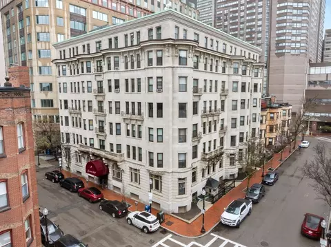 8 Garrison St #100, Boston, MA 02116