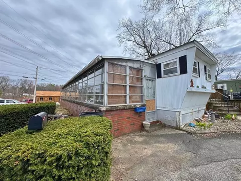 7 Oriole, Chicopee, MA 01020 photo 8