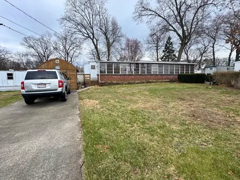 7 Oriole, Chicopee, MA 01020 photo 9