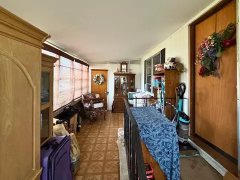 7 Oriole, Chicopee, MA 01020 photo 4