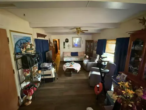 7 Oriole, Chicopee, MA 01020 photo 3