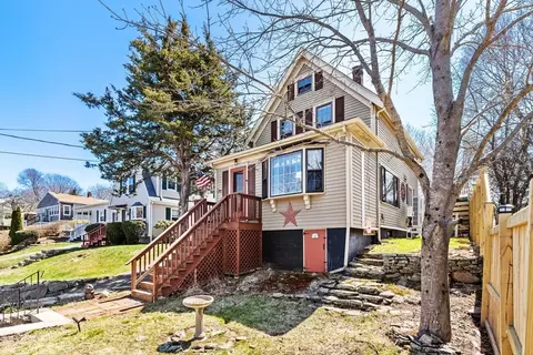 21 Gee Ave, Gloucester, MA 01930