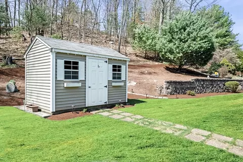Exterior - 20 Juniper Dr, Saugus, MA 01906 photo 6 of 12