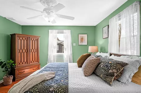 Bedroom - 20 Juniper Dr, Saugus, MA 01906 photo 1 of 3