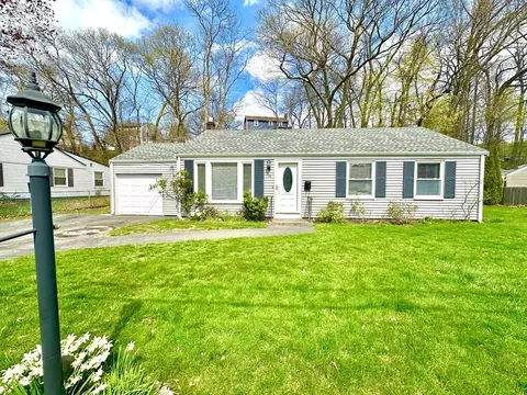 19 Old Country Way, Weymouth, MA 02188