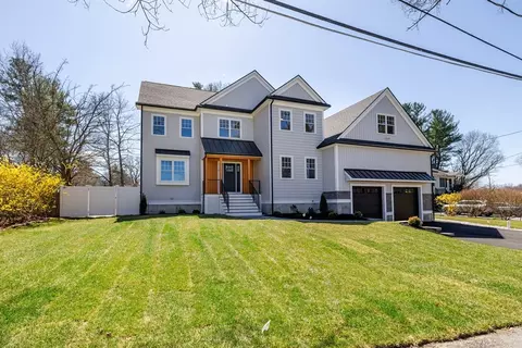 4 Elm Ave, Burlington, MA 01803