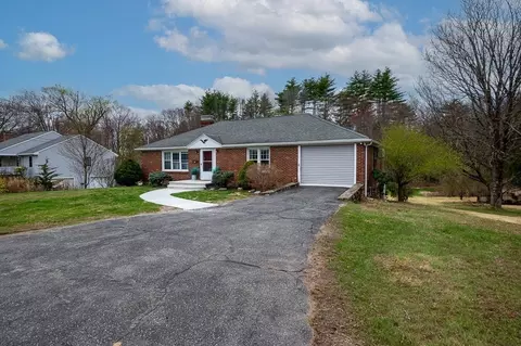 282 Lebanon Hill Rd, Southbridge, MA 01550