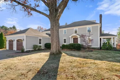 103 Canton Ter, Westwood, MA 02090