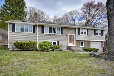 20 Wildwood St, Burlington, MA 01803