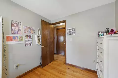 Entry Way - 3 Gula Dr, Easthampton, MA 01027 photo 2 of 2