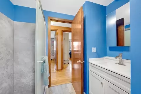 Bath - 3 Gula Dr, Easthampton, MA 01027 photo 1 of 1