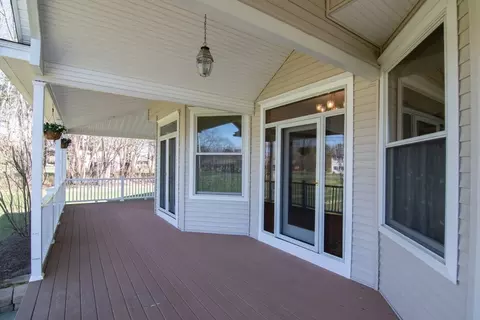 65 Bridge St, Hatfield, MA 01038 photo 3