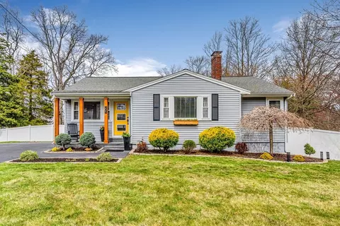 205 Pond St, Avon, MA 02322