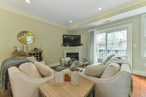 67 Church St #3, Dorchester, MA 02122