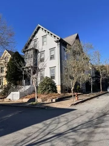 89 State St, New Bedford, MA 02740