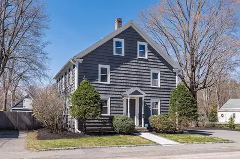 82 W Main St, Georgetown, MA 01833