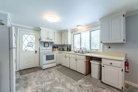 120 E River Rd, Middlefield, MA 01243 photo 15