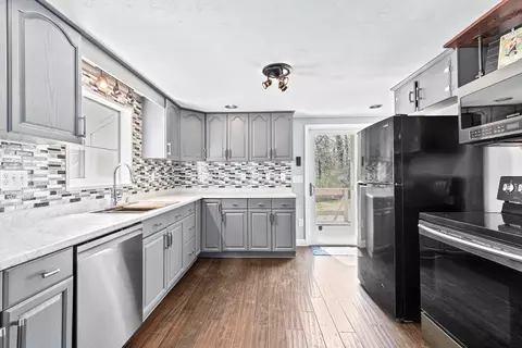 11 Tucy Ave, Bourne, MA 02532 photo 11