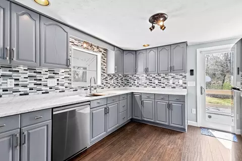 11 Tucy Ave, Bourne, MA 02532 photo 12
