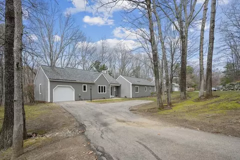 21 Steepletree Ln #21, Wayland, MA 01778