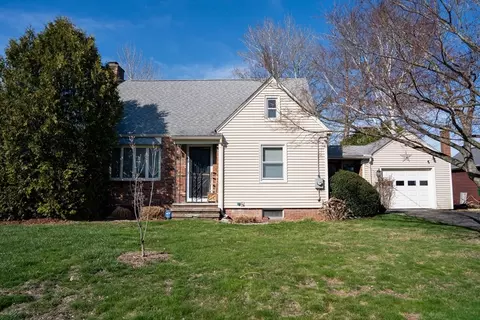 80 Empire St, Chicopee, MA 01020