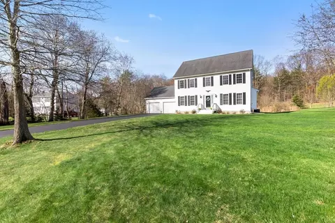 14 Joy Rd, Salisbury, MA 01952