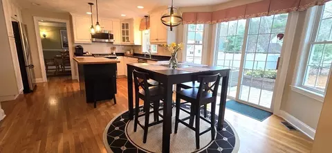 8 Denwood St, Mansfield, MA 02048